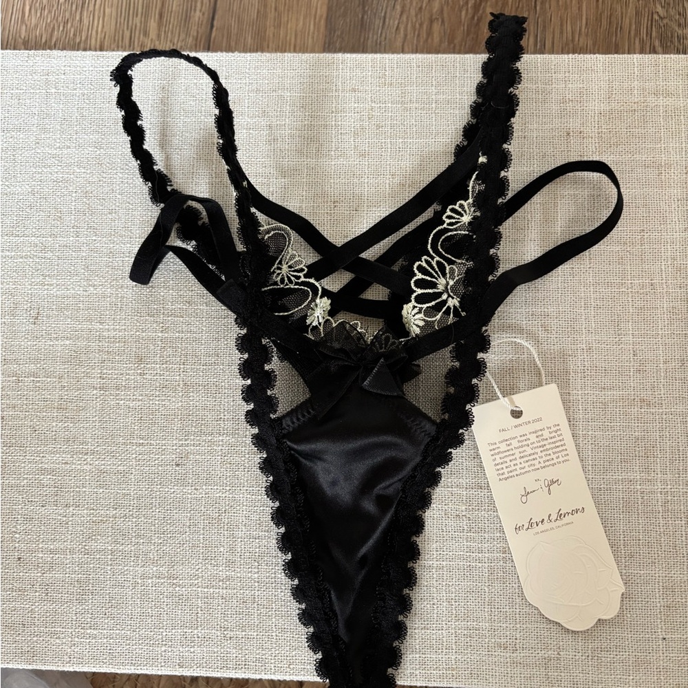 Elegant Black Lace Lingerie